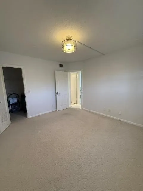 29 Yacht Club Drive #304 North Palm Beach, FL 33408