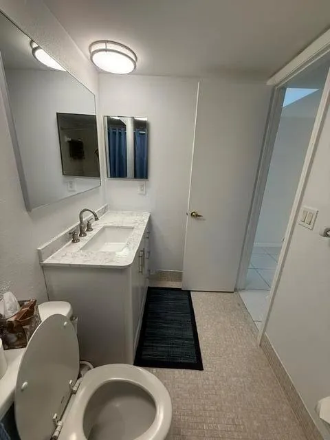 29 Yacht Club Drive #304 North Palm Beach, FL 33408