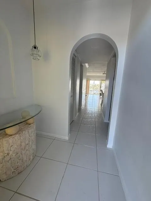 29 Yacht Club Drive #304 North Palm Beach, FL 33408