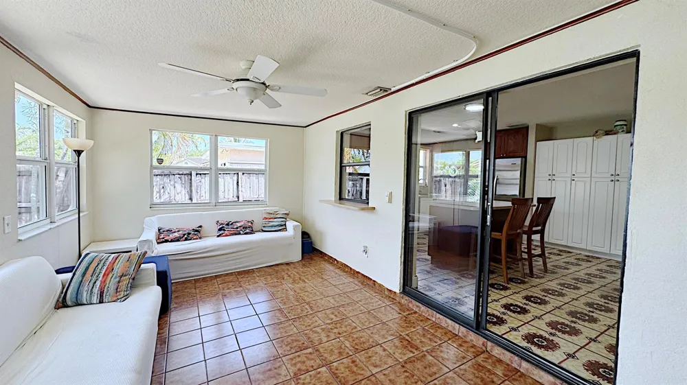 411 SE 4th Street Dania Beach, FL 33004