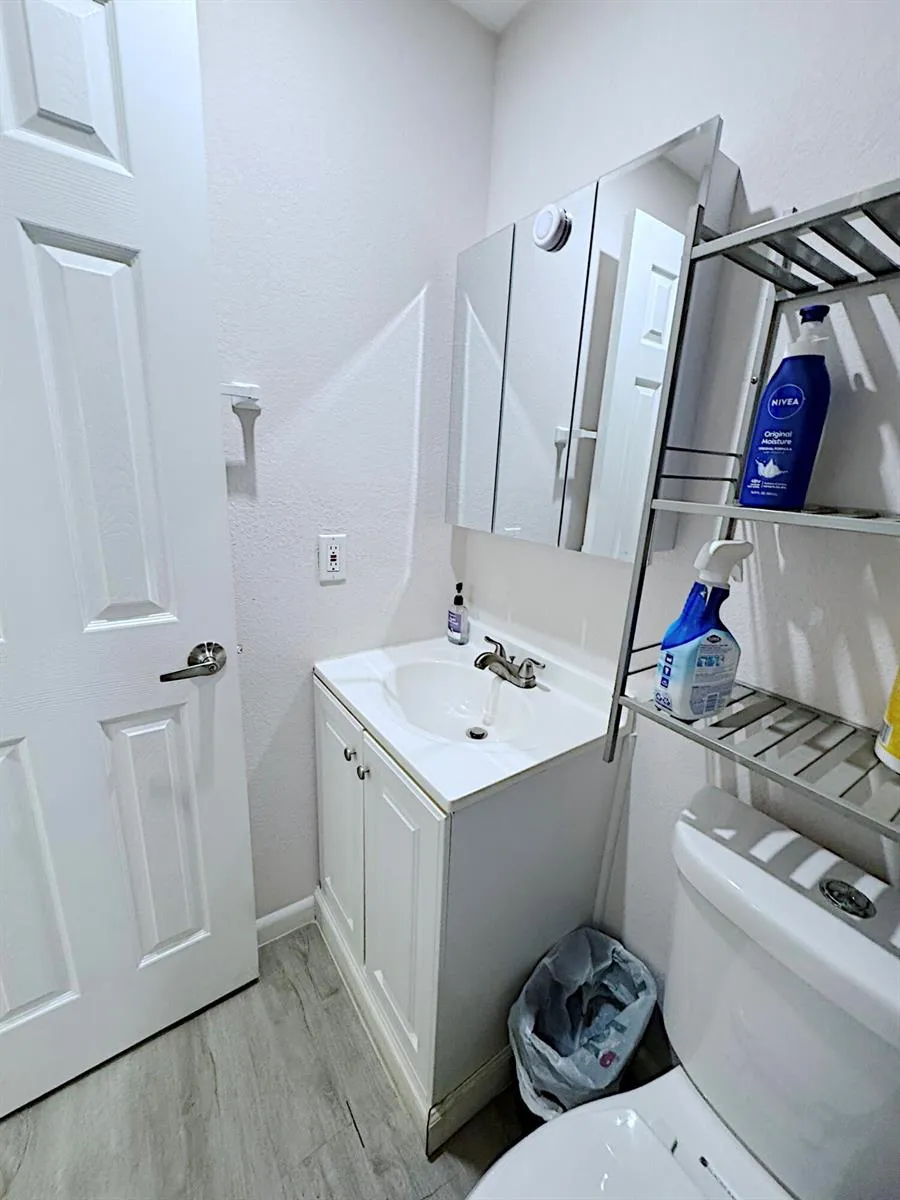 411 SE 4th Street Dania Beach, FL 33004