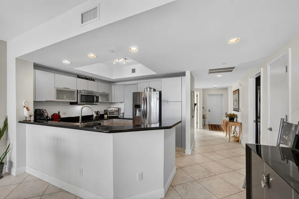 2640 Lake Shore Drive #1716 Riviera Beach, FL 33404