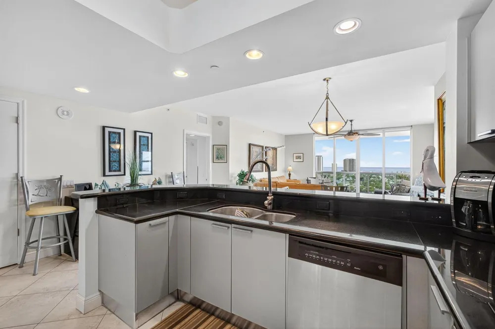 2640 Lake Shore Drive #1716 Riviera Beach, FL 33404