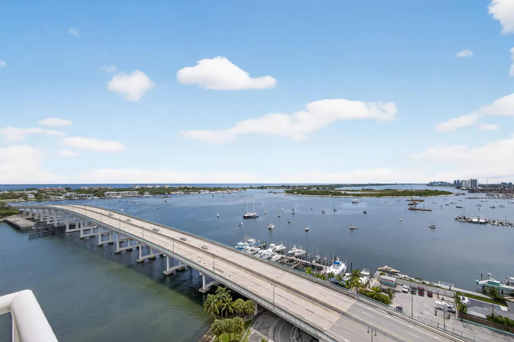 2640 Lake Shore Drive #1716 Riviera Beach, FL 33404