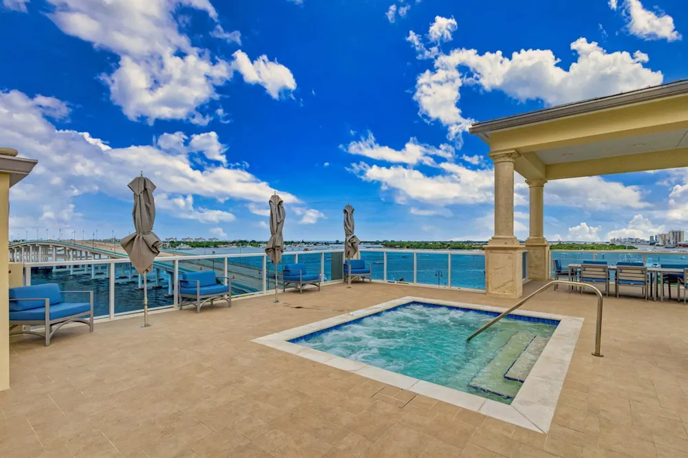 2640 Lake Shore Drive #1716 Riviera Beach, FL 33404