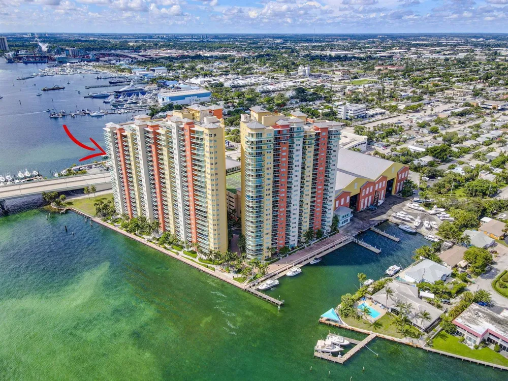 2640 Lake Shore Drive #1716 Riviera Beach, FL 33404