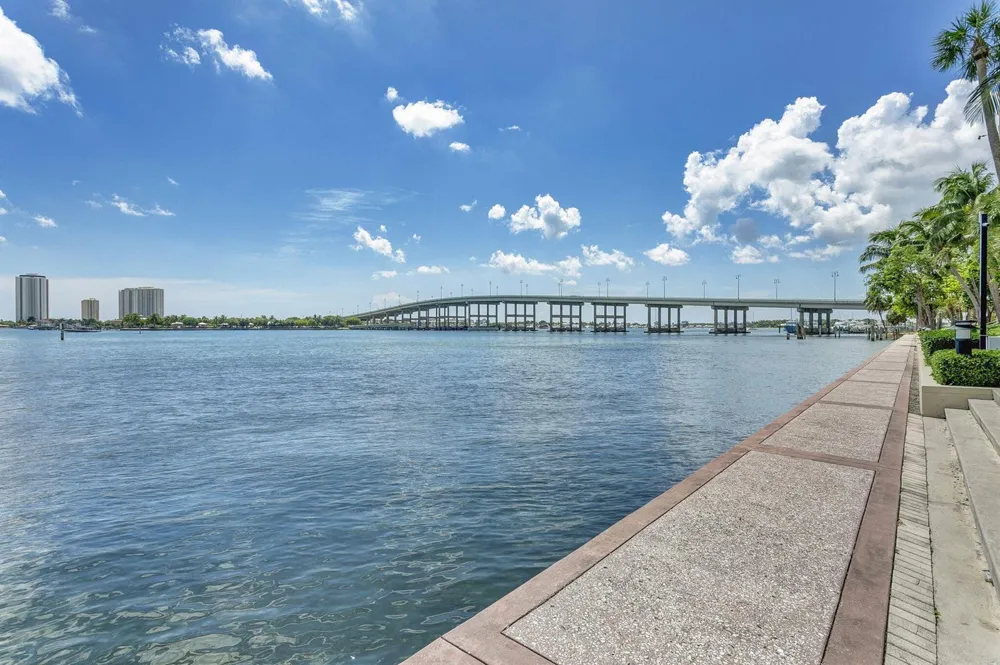 2640 Lake Shore Drive #1716 Riviera Beach, FL 33404