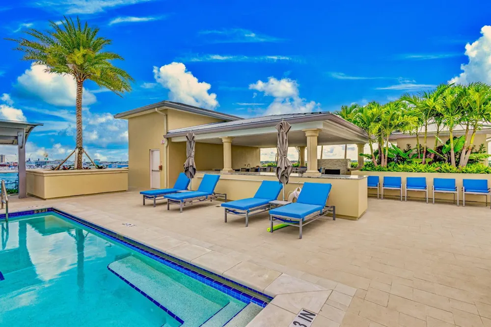 2640 Lake Shore Drive #1716 Riviera Beach, FL 33404