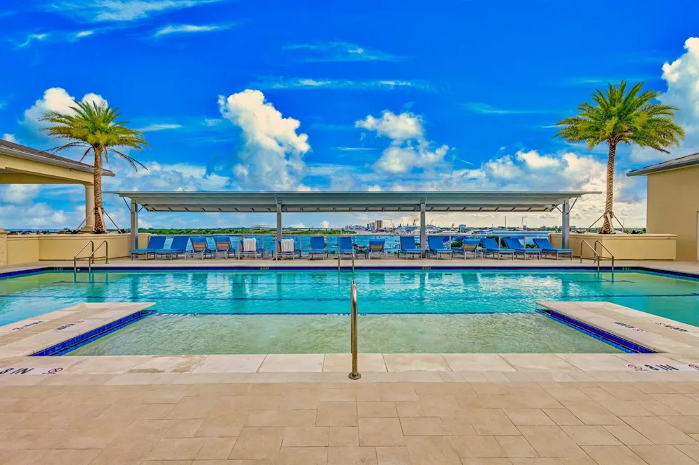 2640 Lake Shore Drive #1716 Riviera Beach, FL 33404