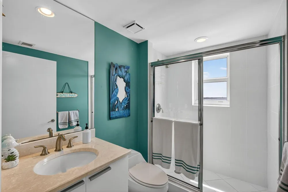 2640 Lake Shore Drive #1716 Riviera Beach, FL 33404
