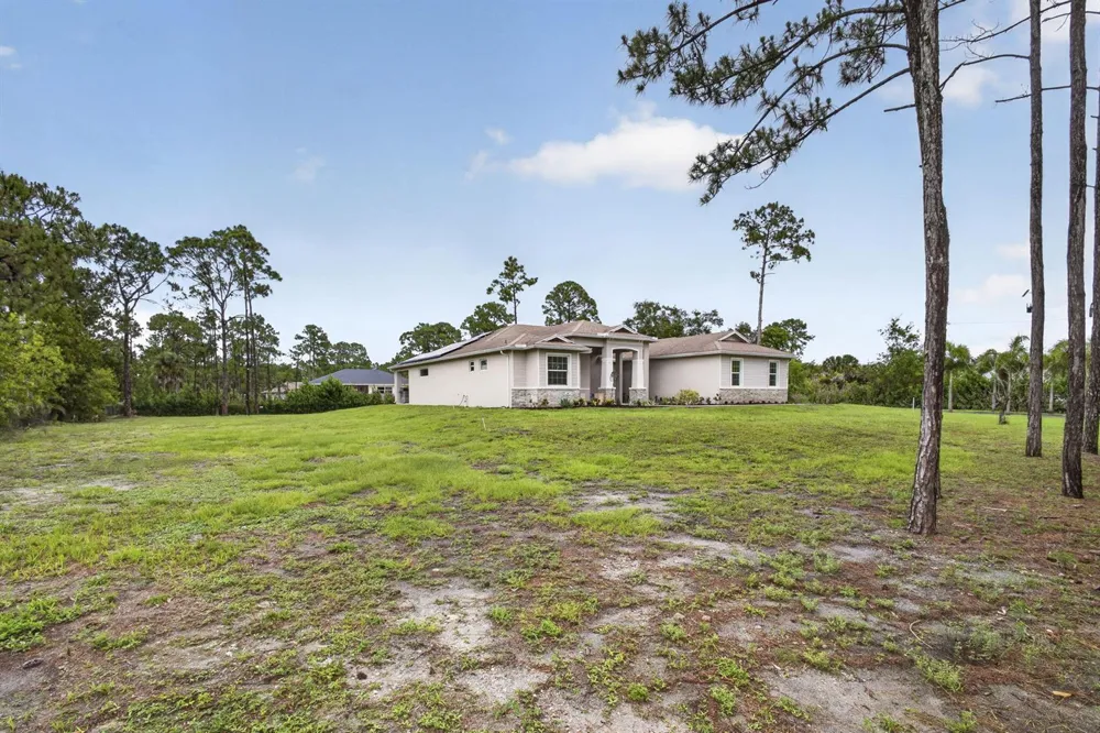 17145 Hamlin Boulevard Loxahatchee, FL 33470