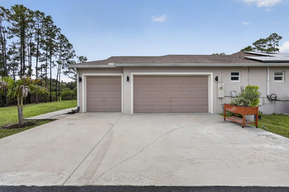 17145 Hamlin Boulevard Loxahatchee, FL 33470