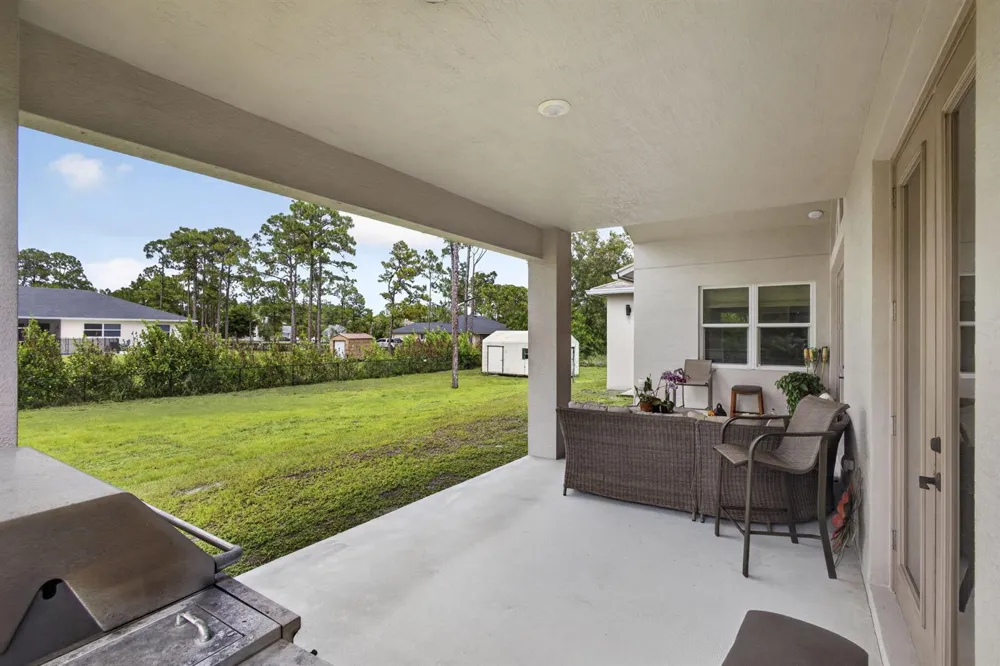 17145 Hamlin Boulevard Loxahatchee, FL 33470