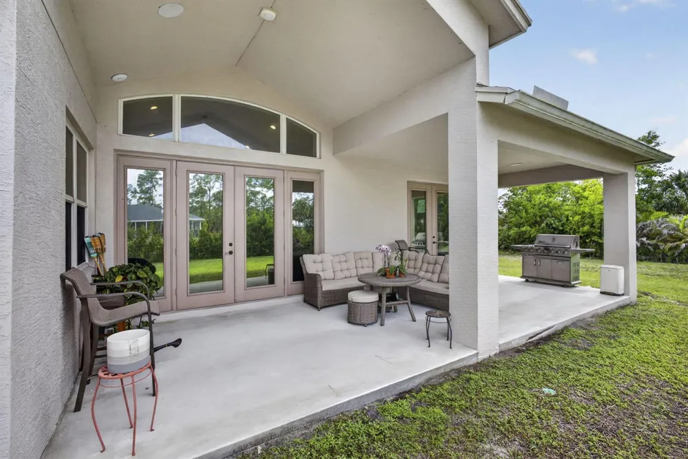 17145 Hamlin Boulevard Loxahatchee, FL 33470