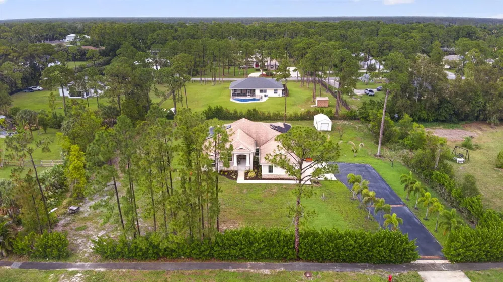 17145 Hamlin Boulevard Loxahatchee, FL 33470