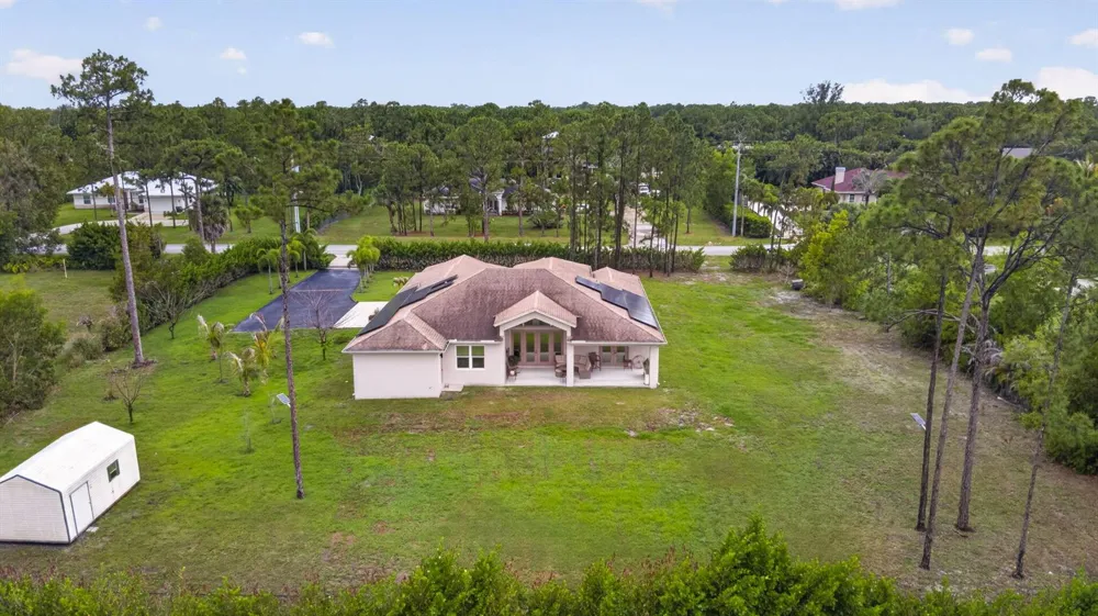 17145 Hamlin Boulevard Loxahatchee, FL 33470