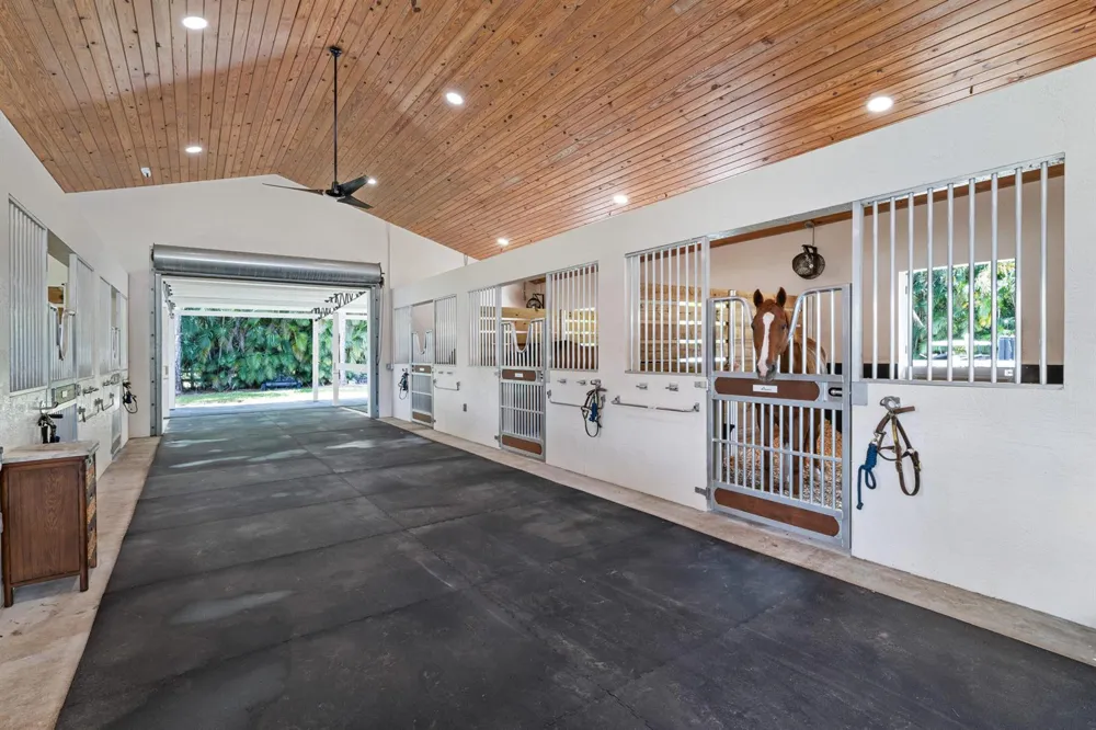 1464 Stallion Drive Loxahatchee, FL 33470