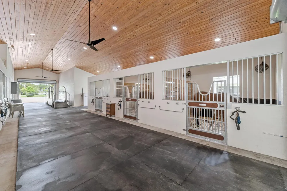 1464 Stallion Drive Loxahatchee, FL 33470