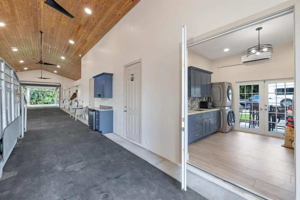 1464 Stallion Drive Loxahatchee, FL 33470