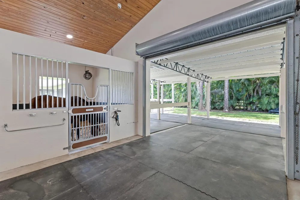 1464 Stallion Drive Loxahatchee, FL 33470