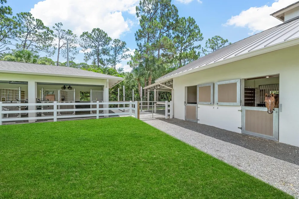 1464 Stallion Drive Loxahatchee, FL 33470
