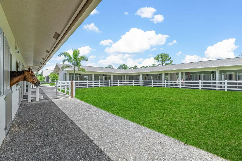 1464 Stallion Drive Loxahatchee, FL 33470