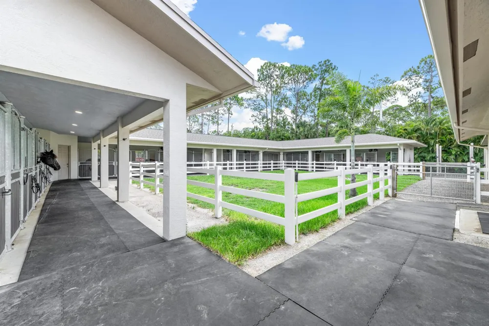 1464 Stallion Drive Loxahatchee, FL 33470