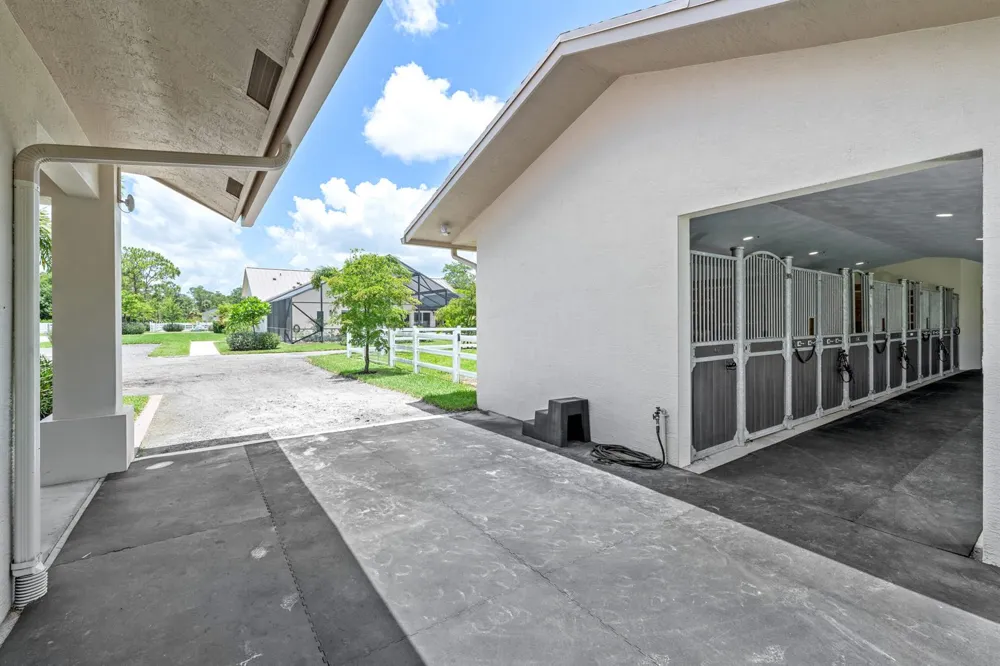 1464 Stallion Drive Loxahatchee, FL 33470