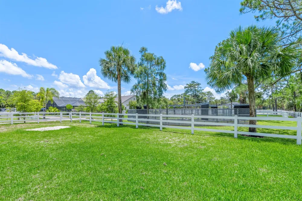 1464 Stallion Drive Loxahatchee, FL 33470