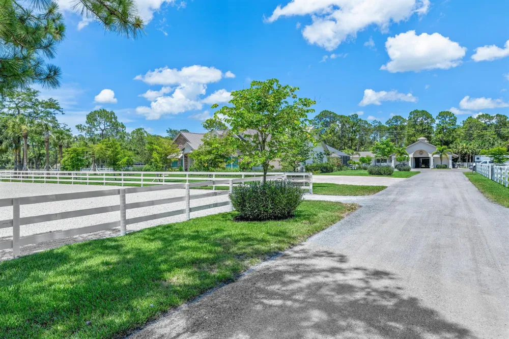 1464 Stallion Drive Loxahatchee, FL 33470