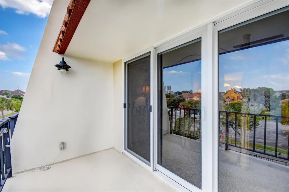 5555 Ocean Boulevard #37 Lauderdale By The Sea, FL 33308