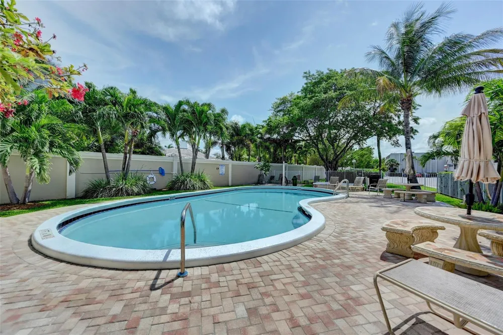 5555 Ocean Boulevard #37 Lauderdale By The Sea, FL 33308
