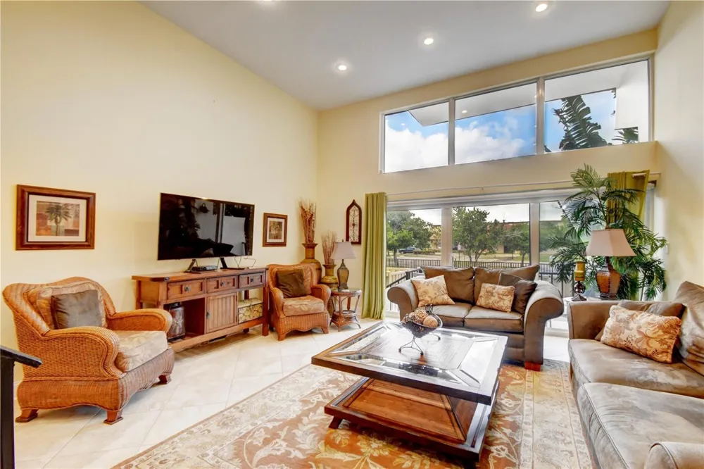 5555 Ocean Boulevard #37 Lauderdale By The Sea, FL 33308