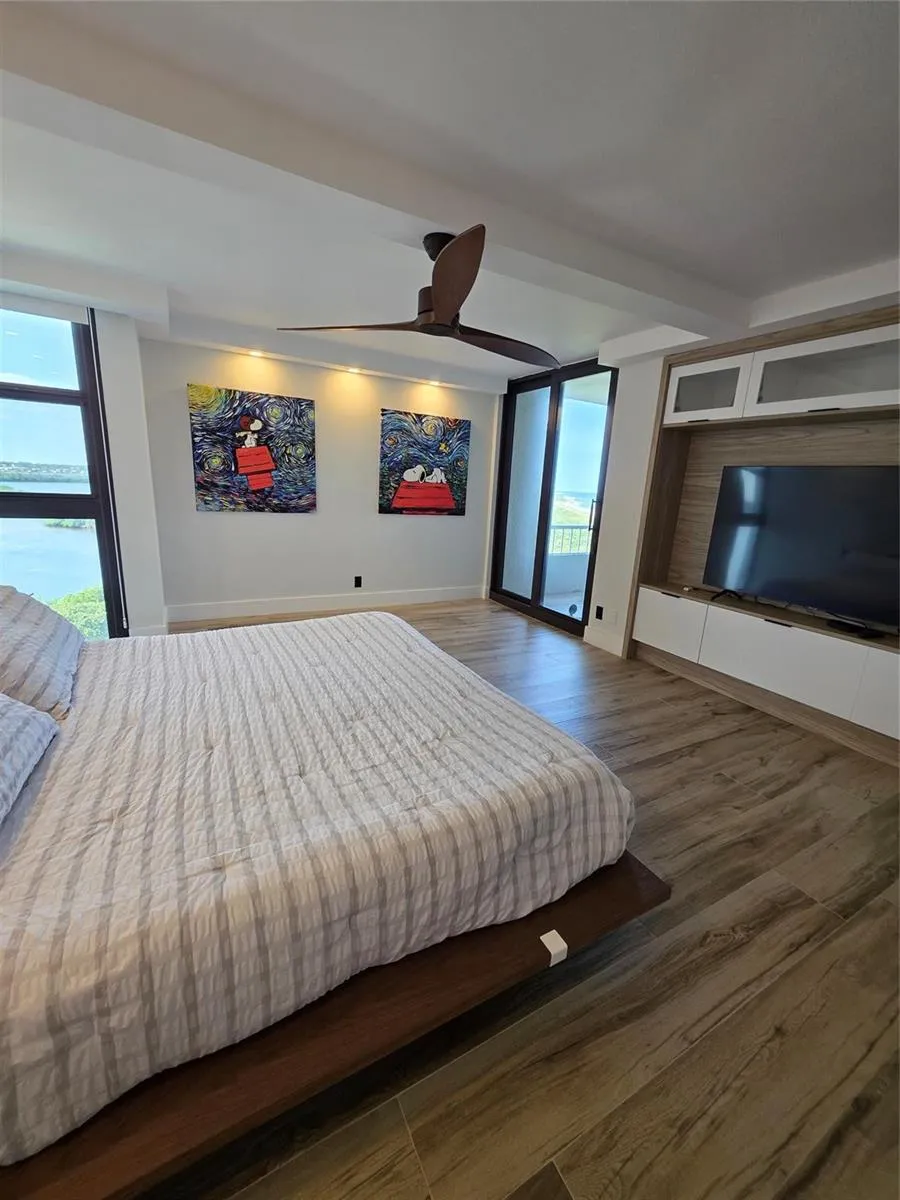 5550 Ocean Drive Riviera Beach, FL 33404