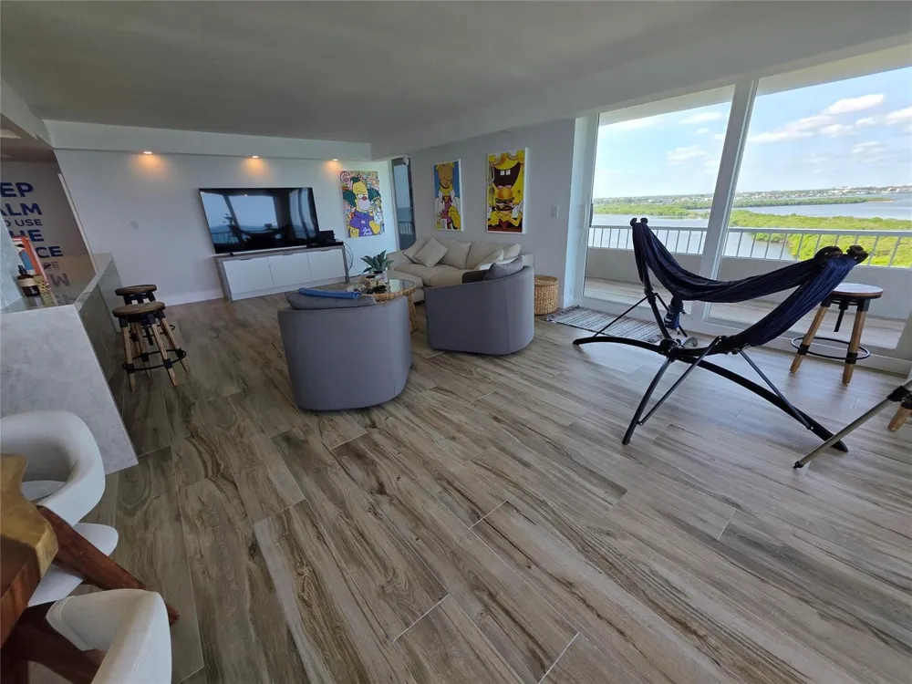 5550 Ocean Drive Riviera Beach, FL 33404