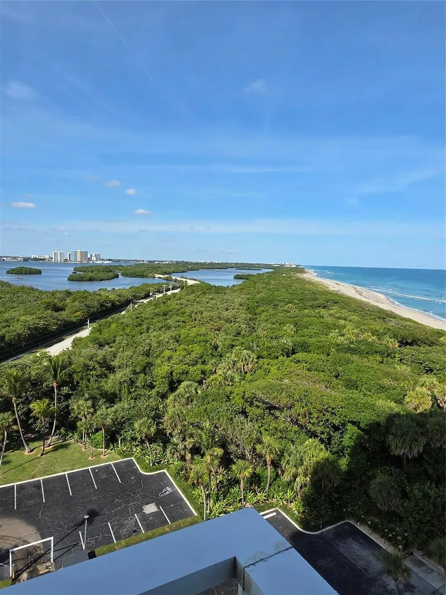 5550 Ocean Drive Riviera Beach, FL 33404