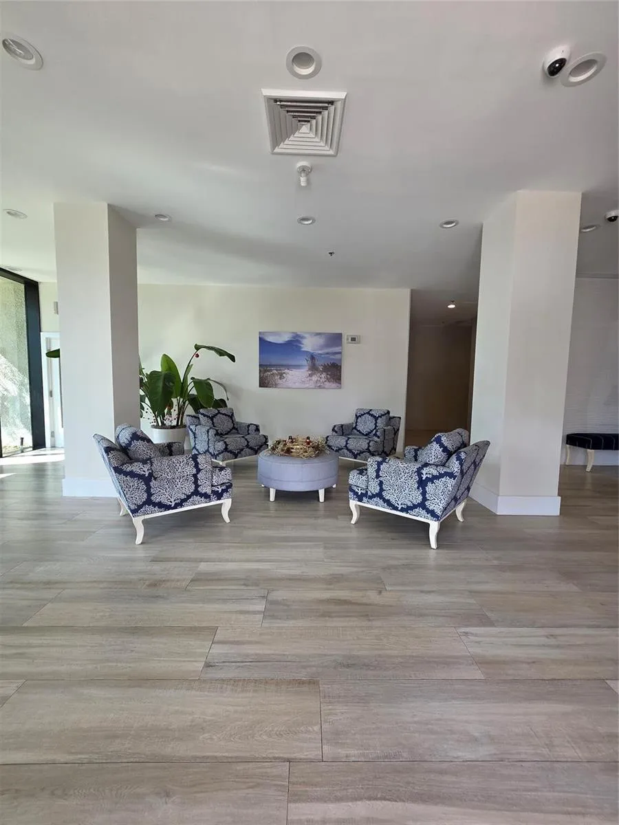 5550 Ocean Drive Riviera Beach, FL 33404