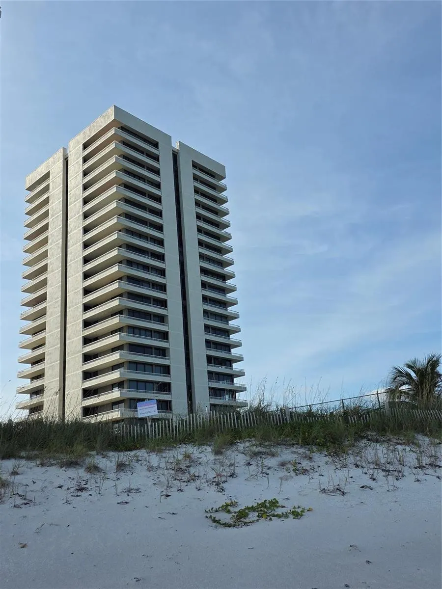 5550 Ocean Drive Riviera Beach, FL 33404