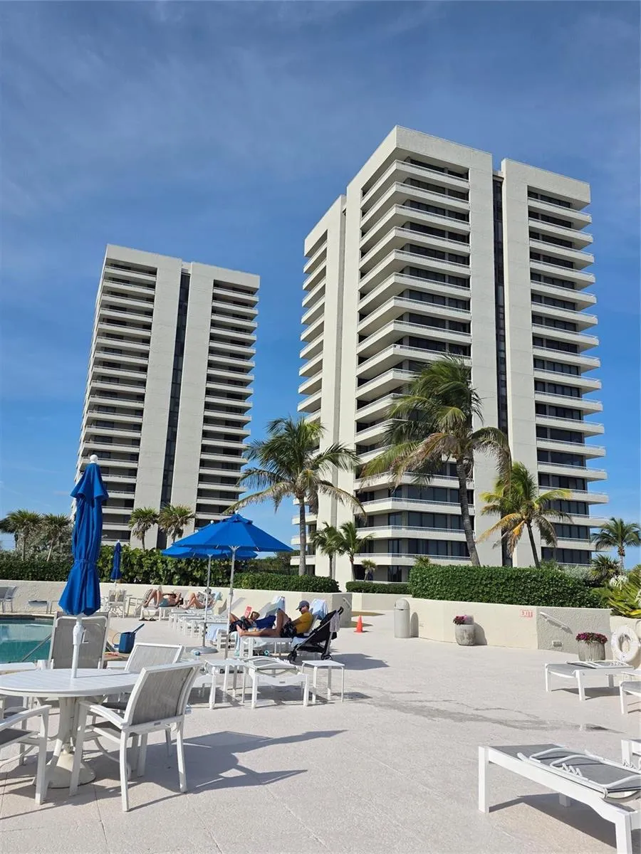 5550 Ocean Drive Riviera Beach, FL 33404
