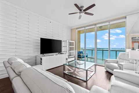 2650 Lake Shore Drive #2403