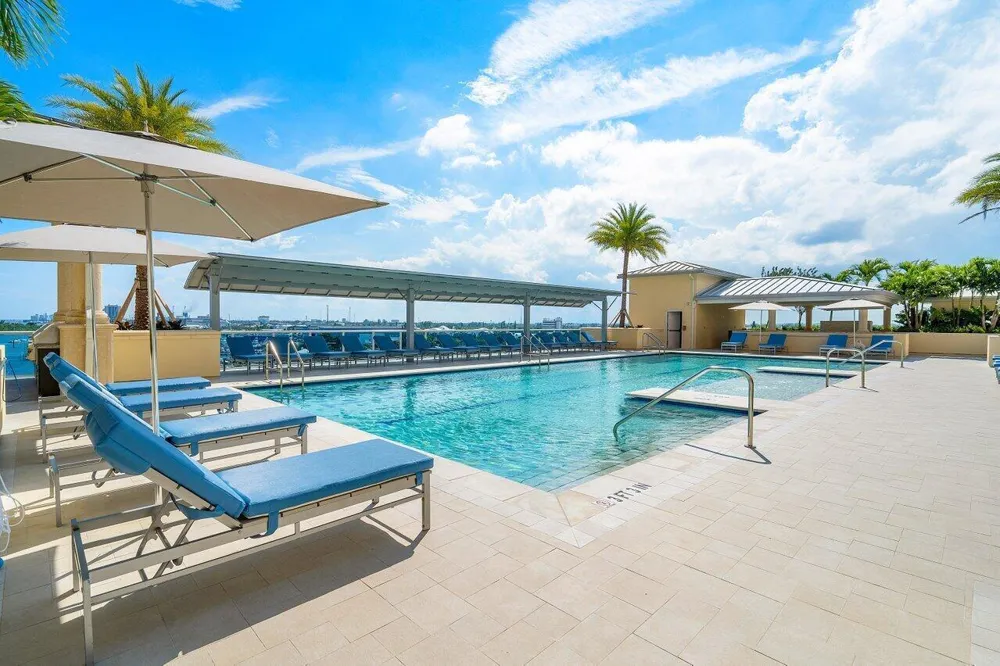 2650 Lake Shore Drive #2403 Riviera Beach, FL 33404