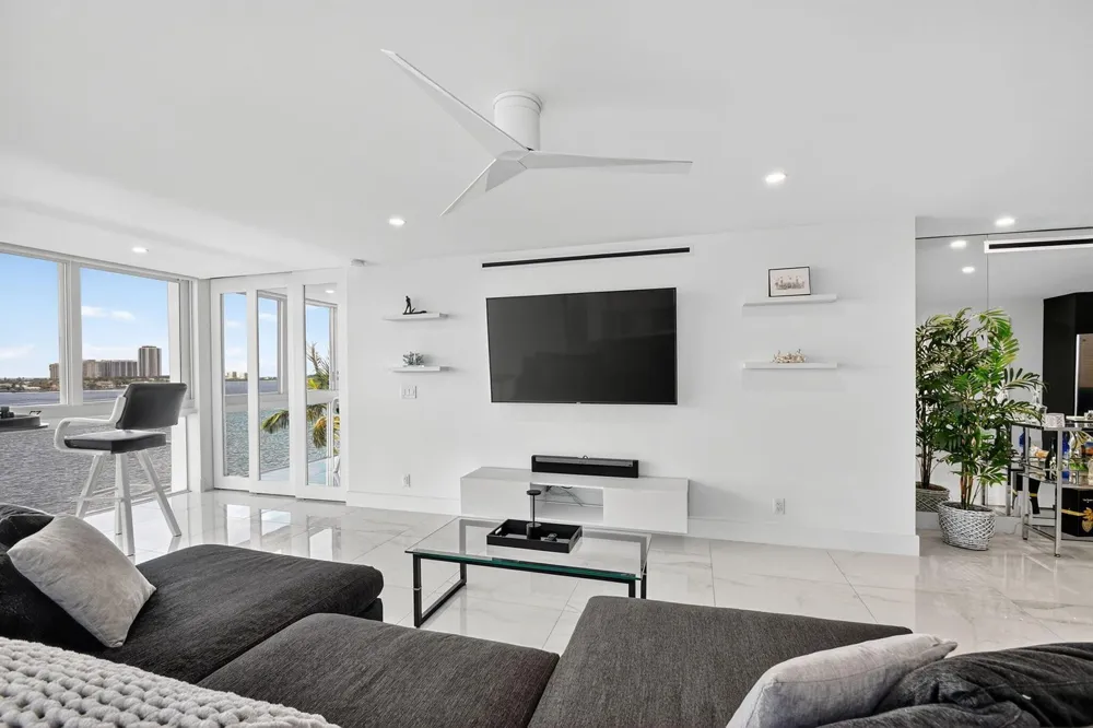 301 Lake Shore Drive #801 Lake Park, FL 33403