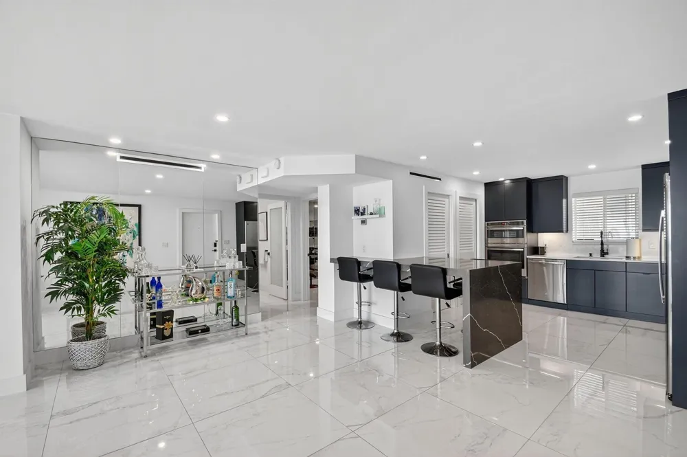 301 Lake Shore Drive #801 Lake Park, FL 33403