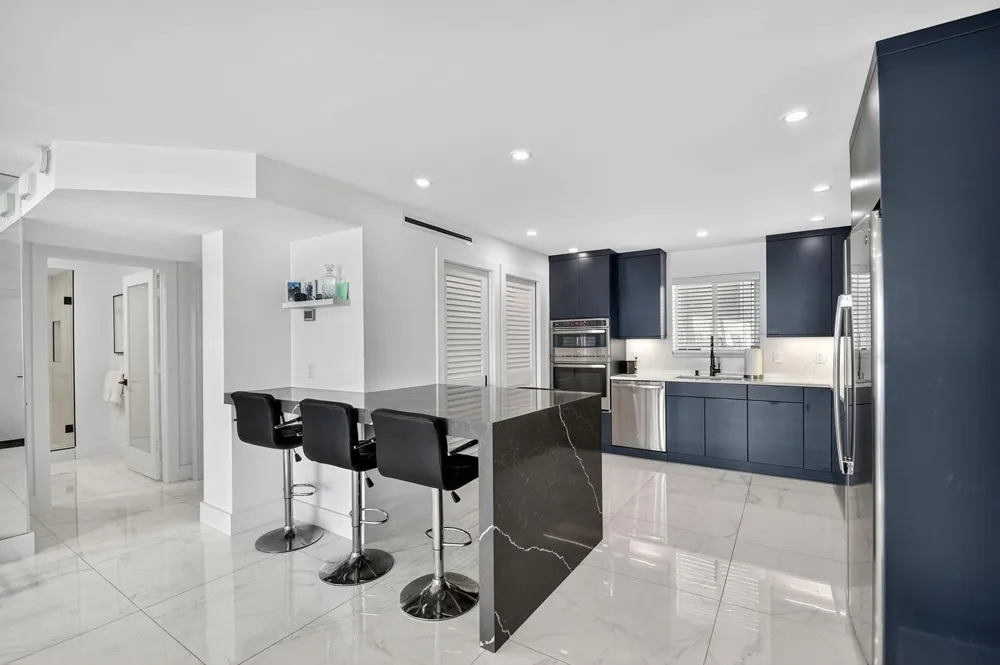 301 Lake Shore Drive #801 Lake Park, FL 33403