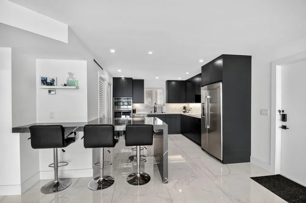 301 Lake Shore Drive #801 Lake Park, FL 33403