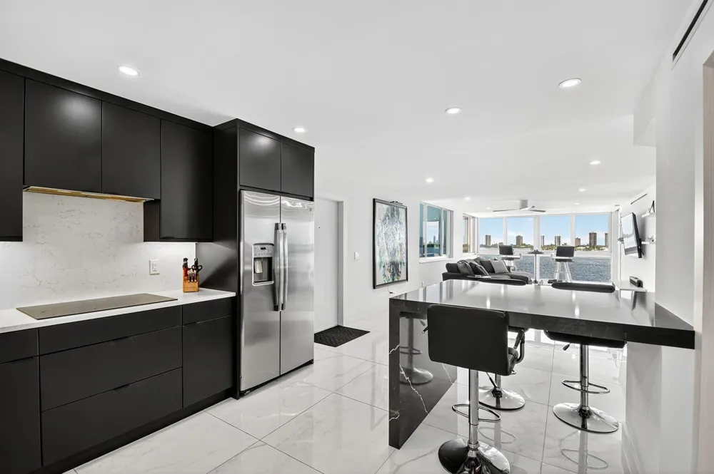 301 Lake Shore Drive #801 Lake Park, FL 33403
