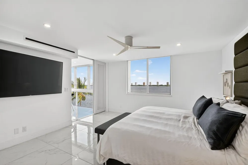 301 Lake Shore Drive #801 Lake Park, FL 33403