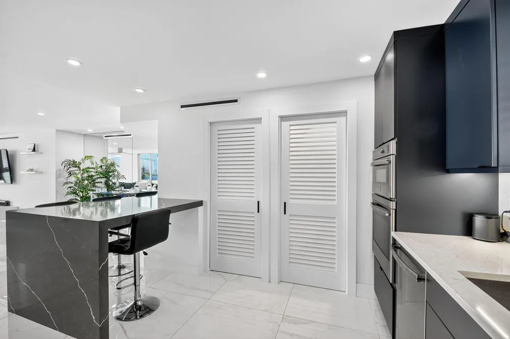 301 Lake Shore Drive #801 Lake Park, FL 33403