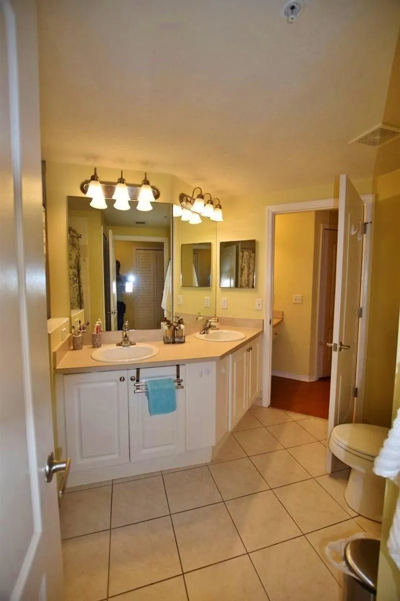 11016 Legacy Drive #103 Palm Beach Gardens, FL 33410