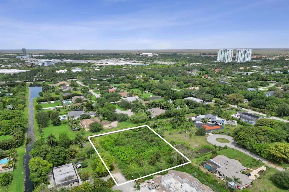 12099 NW 19th Street Plantation, FL 33323